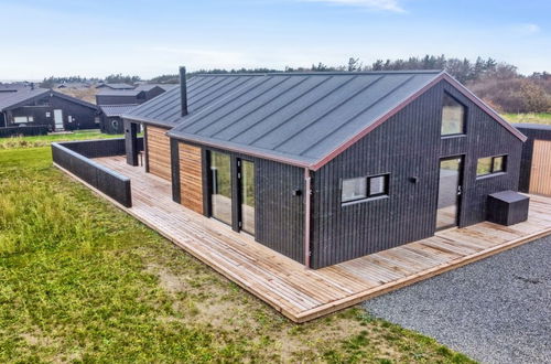 Foto 4 - Casa con 3 camere da letto a Harrerenden con terrazza e vasca idromassaggio