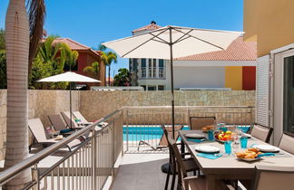 Photo 2 - Maison de 4 chambres à San Bartolomé de Tirajana avec piscine privée et vues à la mer