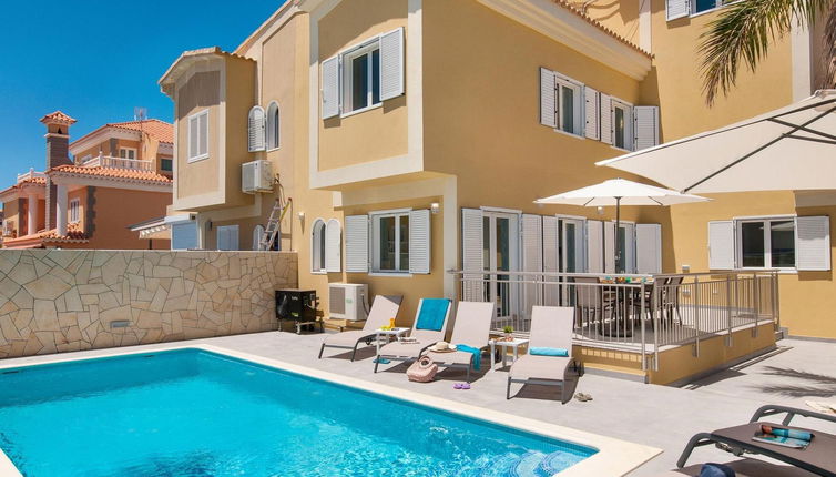 Photo 1 - Maison de 4 chambres à San Bartolomé de Tirajana avec piscine privée et terrasse