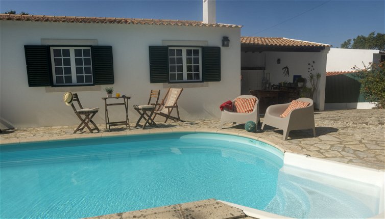 Photo 1 - 3 bedroom House in Sesimbra with private pool and sea view
