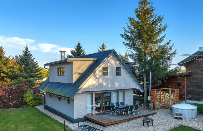 Casa de 3 quartos em Dolní Branná com jardim e terraço - Foto 1