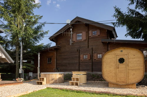 Photo 17 - Maison de 3 chambres à Dolní Branná avec jardin et terrasse