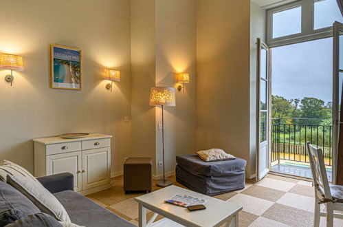 Foto 10 - Apartamento de 2 quartos em Baden com piscina e vistas do mar