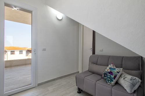 Foto 22 - Apartamento de 2 habitaciones en Valledoria con piscina y vistas al mar