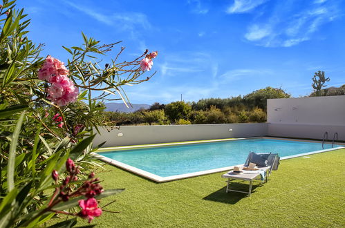 Photo 30 - Appartement de 2 chambres à Valledoria avec piscine et vues à la mer