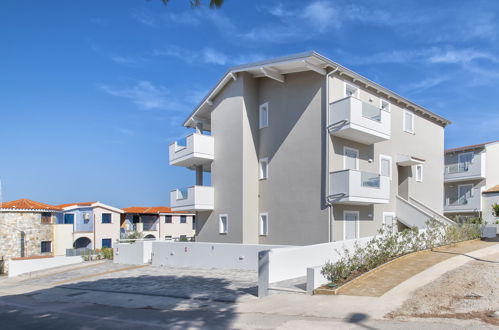 Foto 31 - Apartamento de 2 habitaciones en Valledoria con piscina y vistas al mar