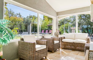 Photo 3 - Maison de 3 chambres à Bagnols-en-Forêt avec piscine privée et terrasse