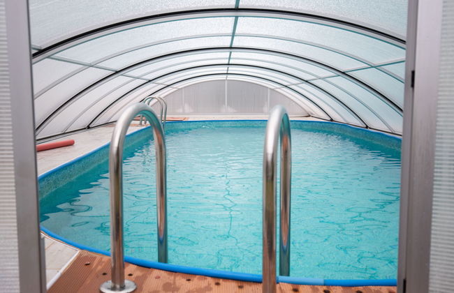 Apartamento de 2 quartos em Desná com piscina e jardim - Foto 19