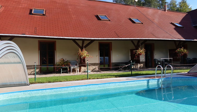 Photo 1 - Appartement de 2 chambres à Desná avec piscine et jardin