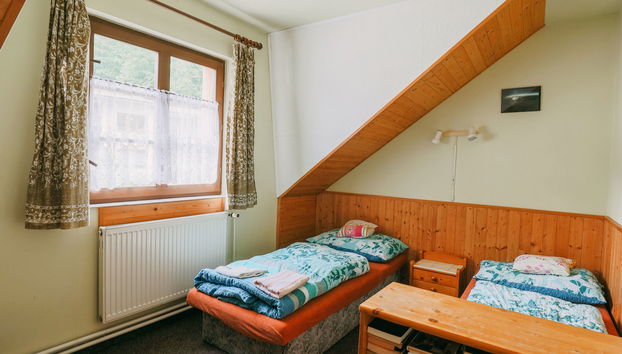 Apartamento de 2 quartos em Desná com piscina e jardim - Foto 4