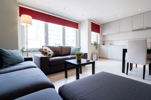Foto 10 - Appartamento con 2 camere da letto a Blankenberge con vista mare