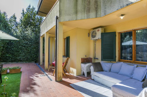 Photo 36 - Appartement de 1 chambre à Montescudaio avec piscine et jardin