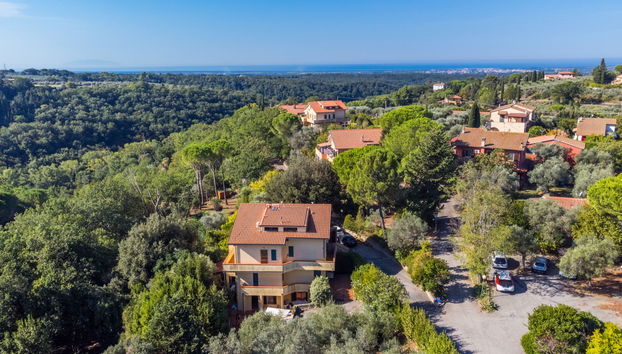 Apartment mit 2 Schlafzimmern in Montescudaio mit schwimmbad und garten - Foto 3