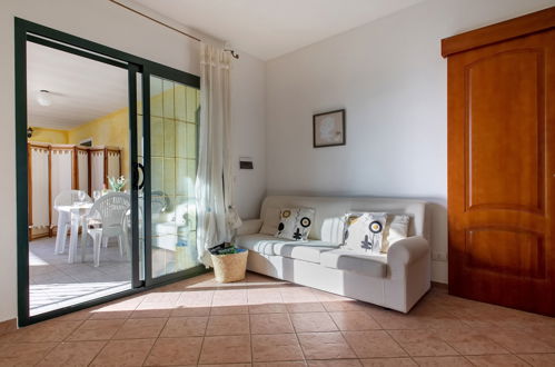 Foto 8 - Apartment mit 2 Schlafzimmern in Trinità d'Agultu e Vignola mit schwimmbad und blick aufs meer