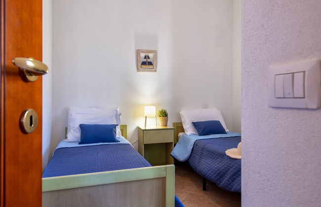 Apartamento de 3 quartos em Trinità d'Agultu e Vignola com piscina e jardim - Foto 15