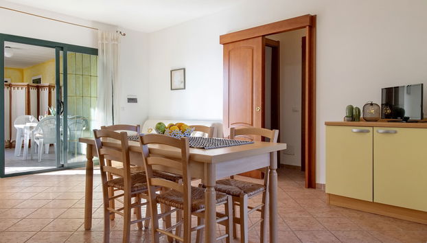 Apartamento de 3 quartos em Trinità d'Agultu e Vignola com piscina e jardim - Foto 5