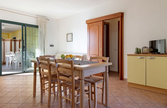 Apartamento de 3 quartos em Trinità d'Agultu e Vignola com piscina e jardim - Foto 5