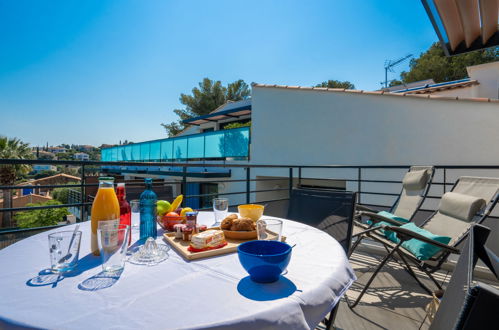 Photo 20 - Appartement de 2 chambres à Fréjus avec piscine et vues à la mer