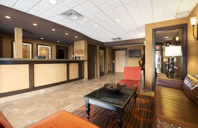 Ramada by Wyndham Surrey/Langley - Foto 2