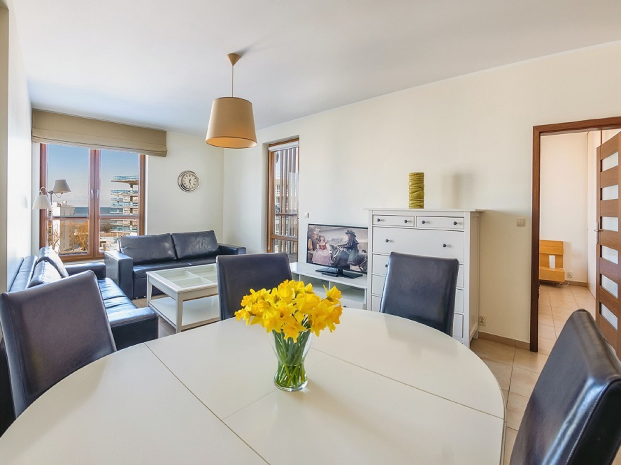 Foto 3 - Appartamento con 1 camera da letto a Kołobrzeg con terrazza e vista mare