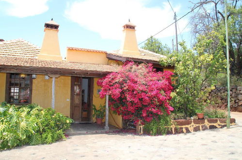 Photo 2 - Casas Rurales Los Marantes