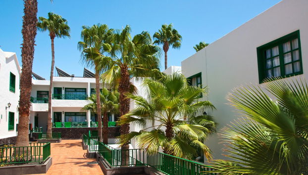 Elena Apartamentos - Photo 4