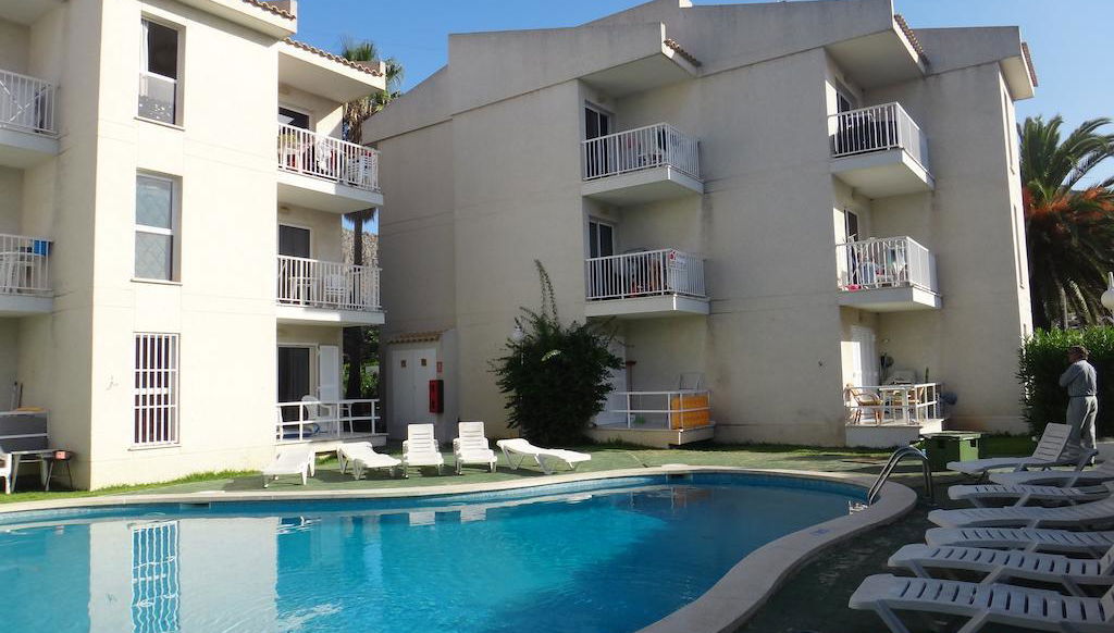 Llevant Apartamentos - Foto 1