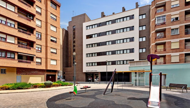 Sercotel Logroño Suites - Photo 5