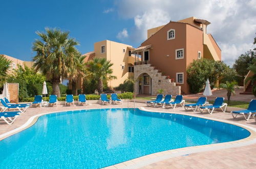 Photo 1 - Dia Apts