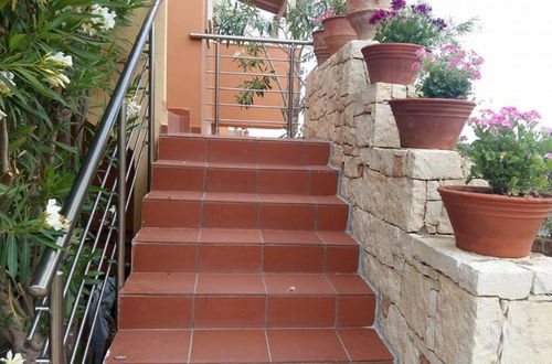 Photo 6 - Dia Apts