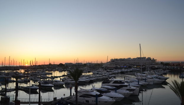 Marina Plaza Apartamentos by Garvetur - Foto 2