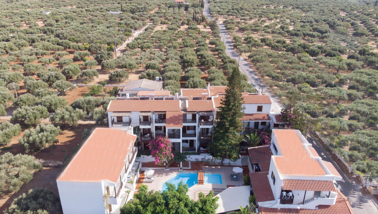 Rena Apartments - Photo 1