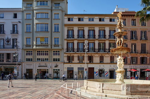 Photo 2 - Lodgingmalaga Plaza de la Constitucion