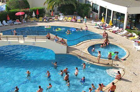 Photo 9 - Clube Alvorferias