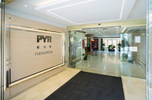 Photo 5 - PYR Fuengirola