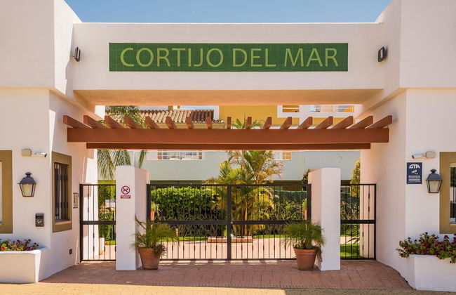 Cortijo del Mar Resort - Photo 2