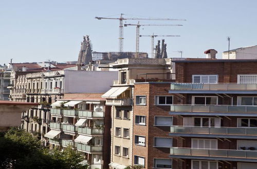 Photo 1 - AinB Sagrada Familia Apartments