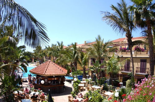 Photo 2 - Maspalomas Oasis Club