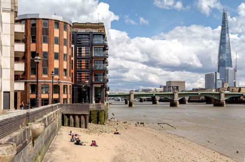 Photo 4 - Locke at Broken Wharf, Millennium Bridge