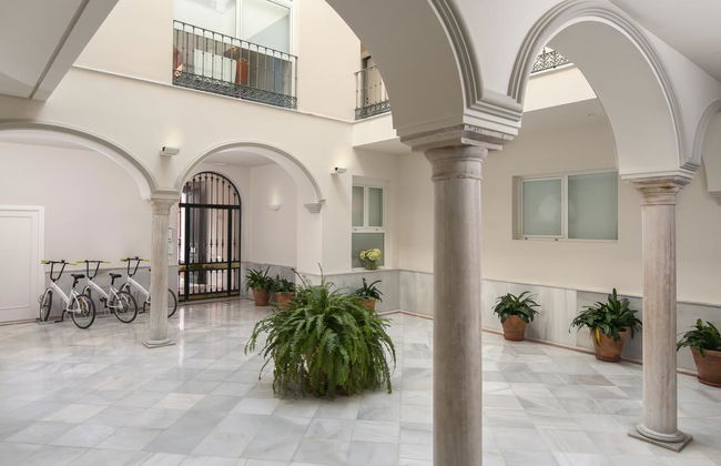 Suites Sevilla Plaza - Foto 9