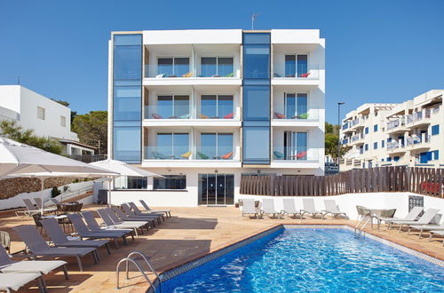 Photo 2 - Sol Bahia Ibiza Suites