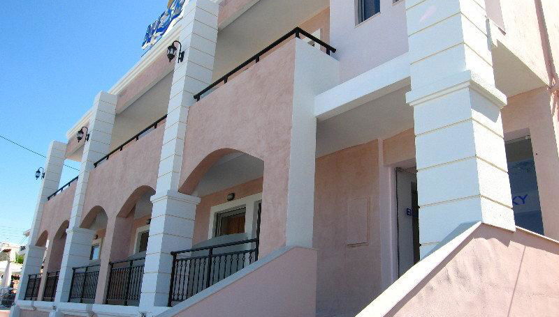 Blue Sky Apartments - Photo 1