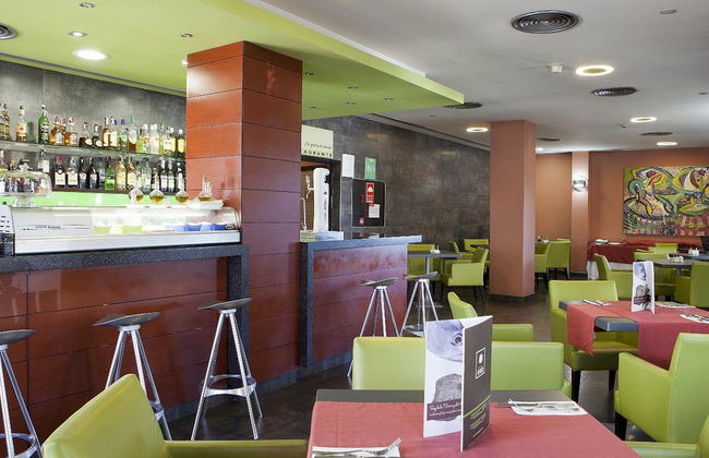 Vertice apartamentos Sevilla Aljarafe - Foto 12