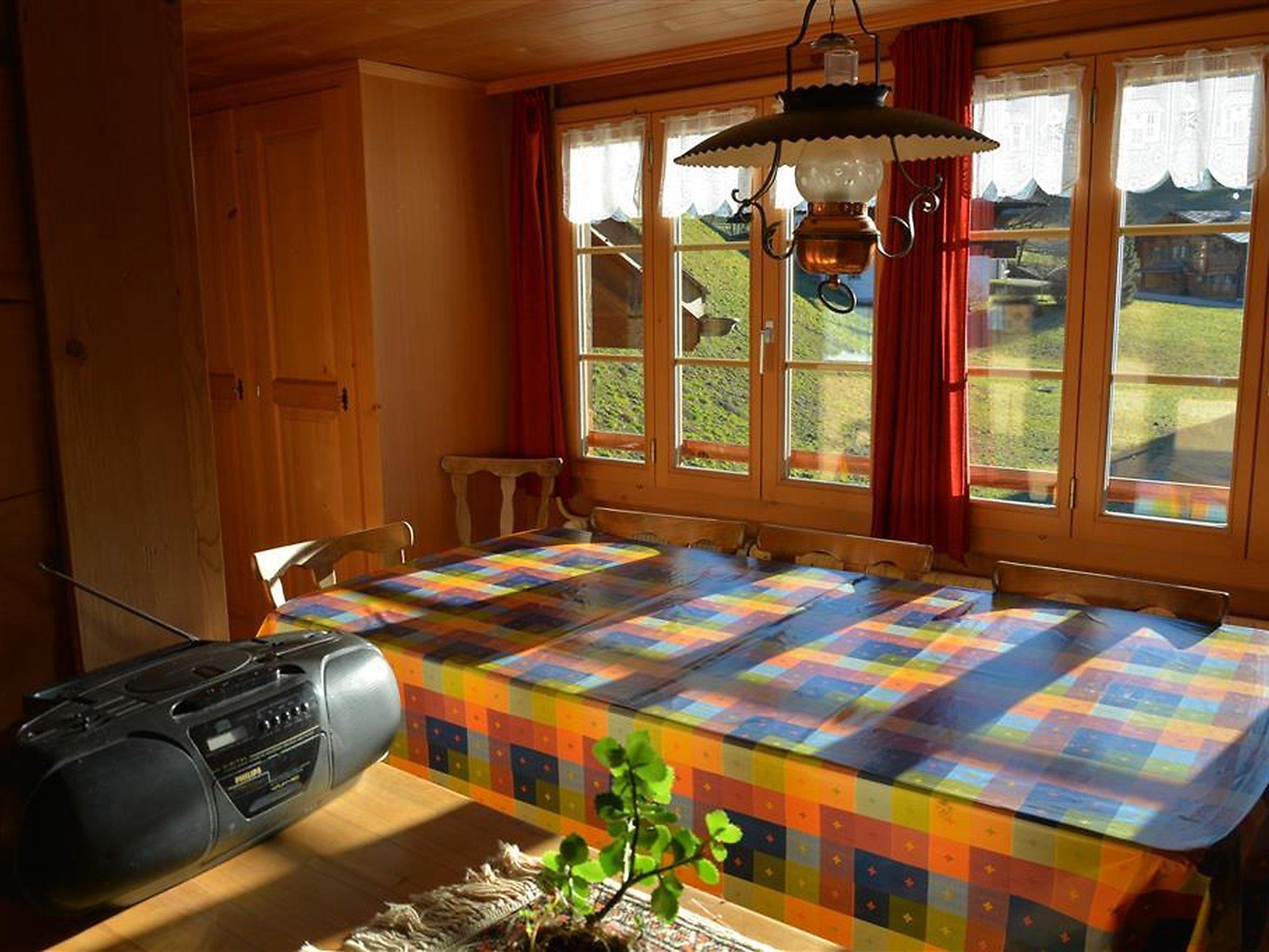 Foto 15 - Appartamento con 4 camere da letto a Lauenen