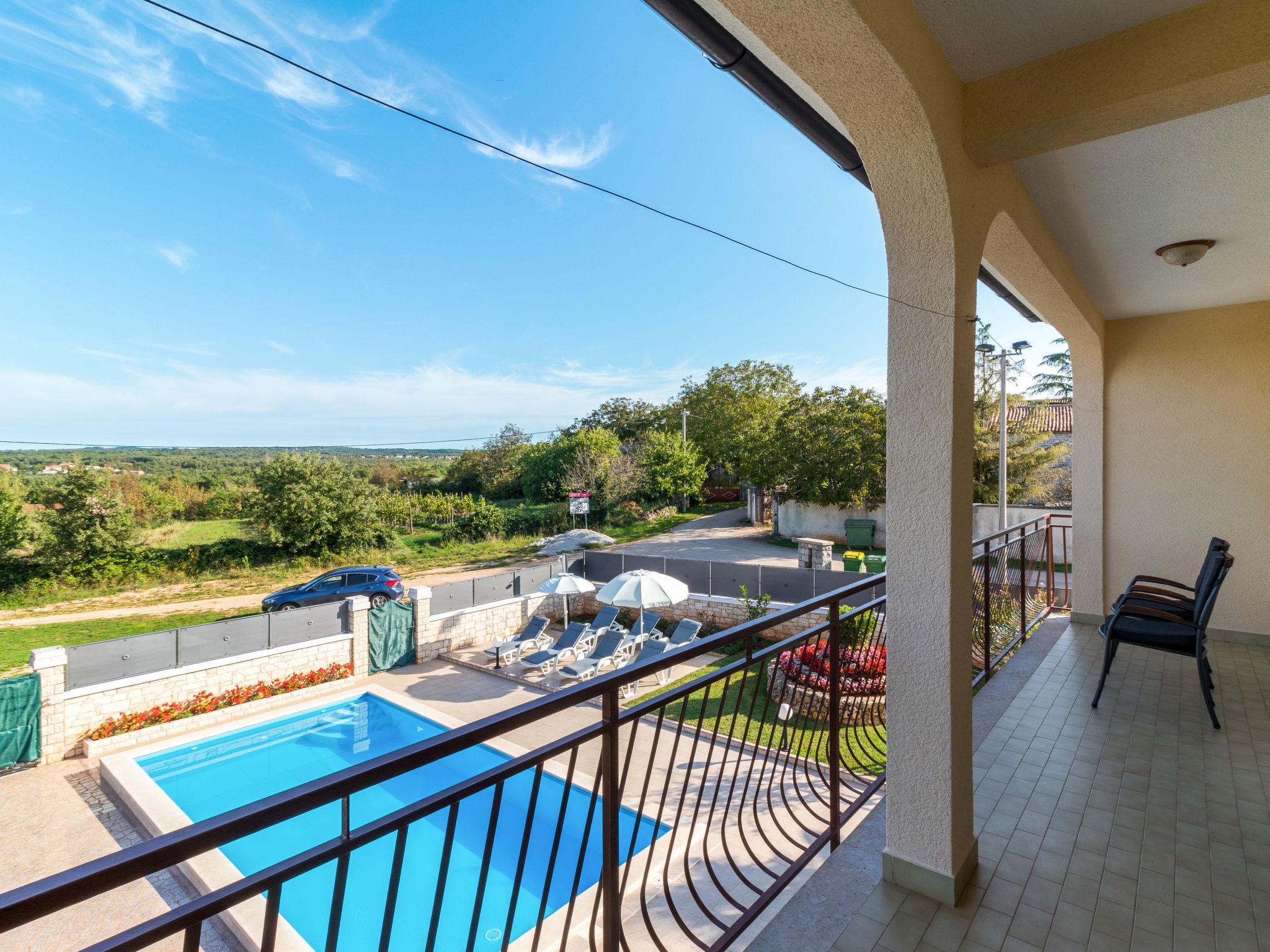 Photo 18 - Maison de 3 chambres à Višnjan avec piscine privée et jardin