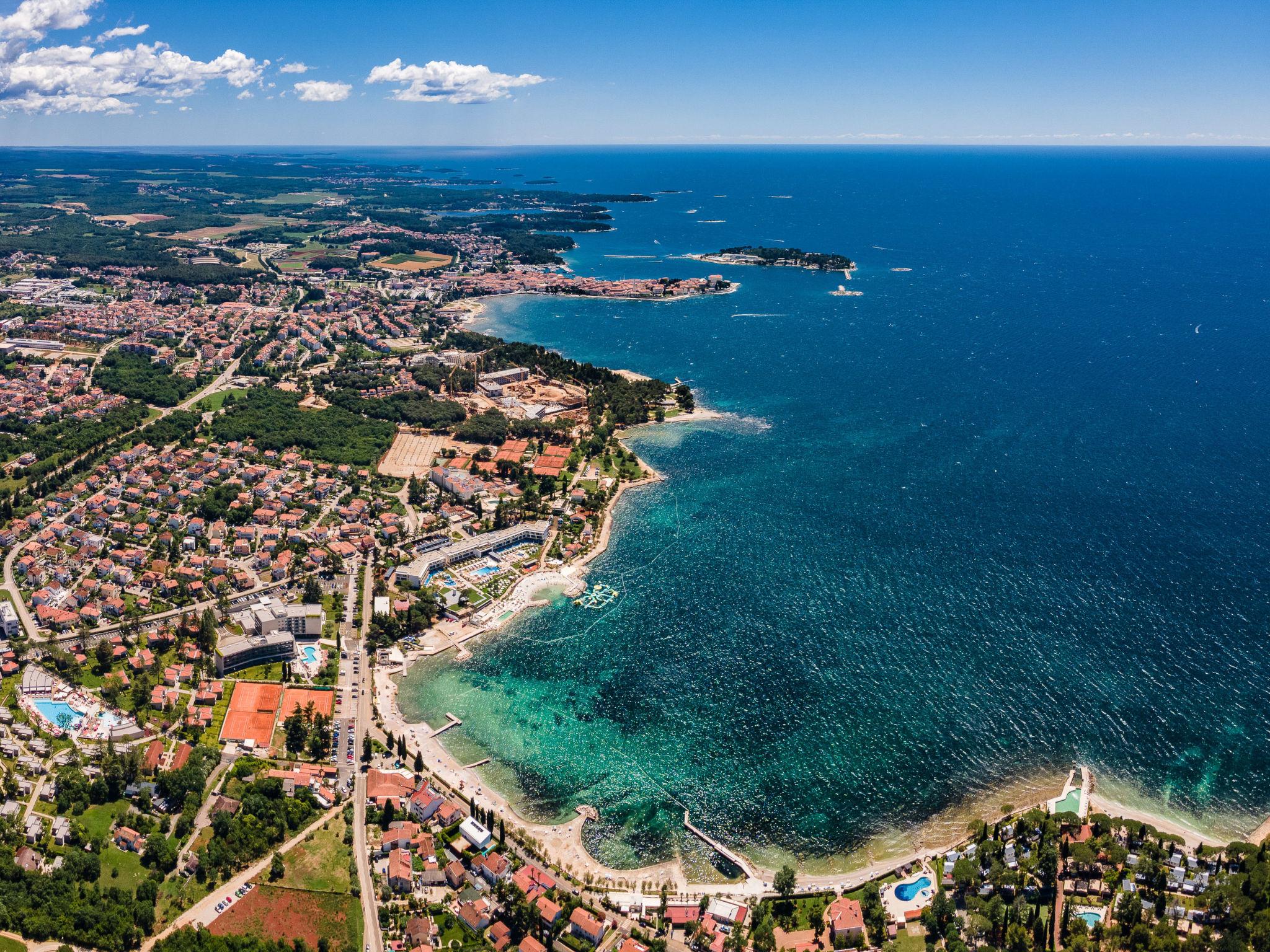 Photo 18 - 1 bedroom Apartment in Poreč with garden and sea view