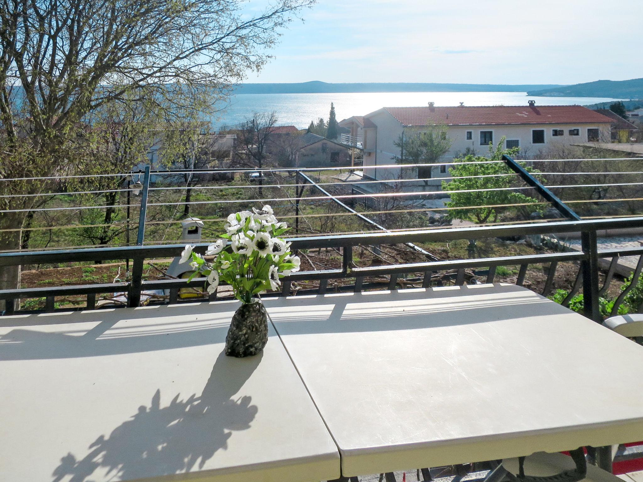 Photo 8 - Appartement de 3 chambres à Jasenice avec jardin et terrasse