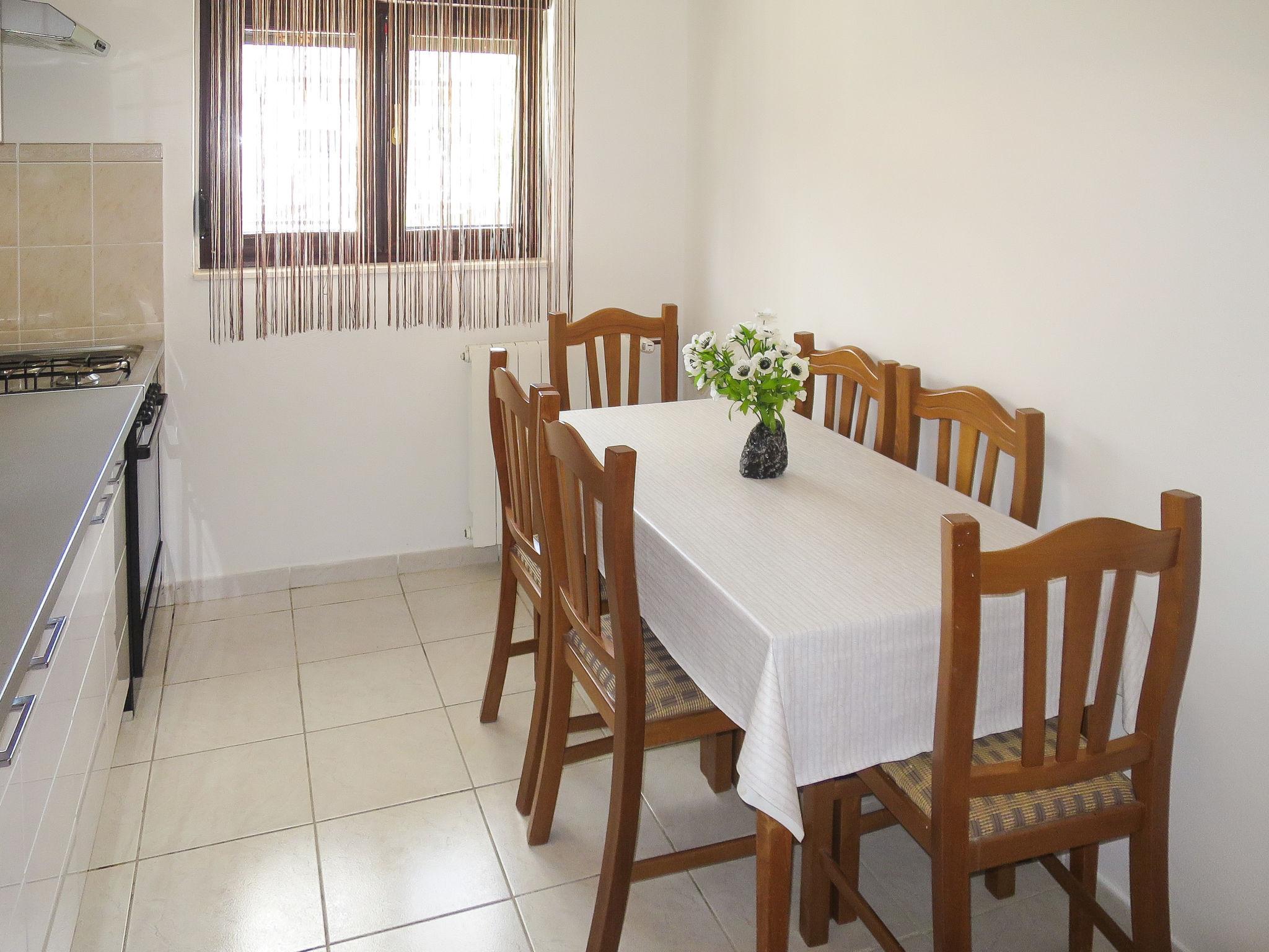 Photo 9 - 3 bedroom Apartment in Jasenice with terrace and sea view