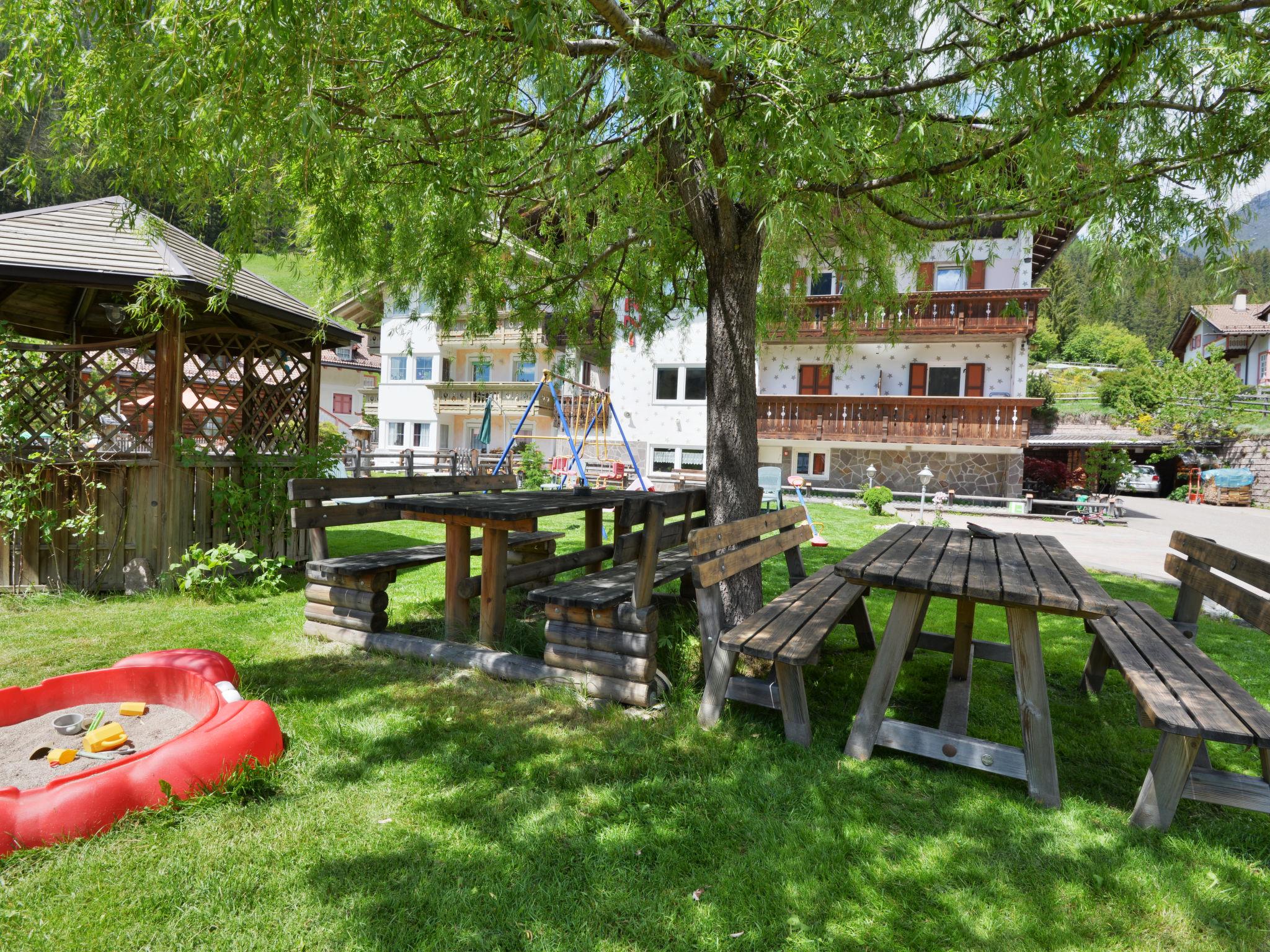 Photo 4 - Appartement de 2 chambres à Mazzin avec jardin et terrasse