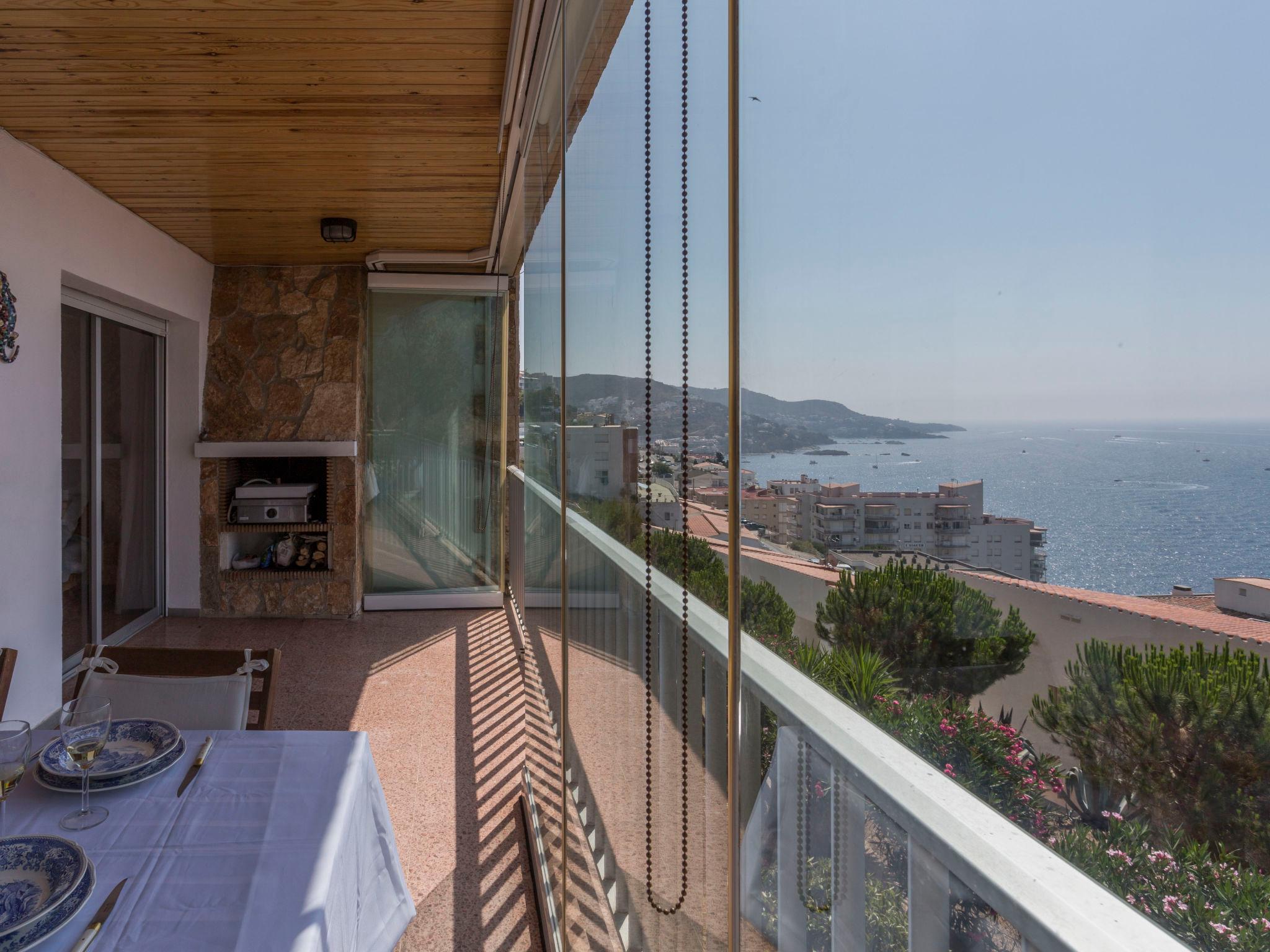 Foto 19 - Apartamento de 2 habitaciones en Roses con jardín y vistas al mar